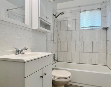 5429 Farnsworth Avenue - Photo Thumbnail 13