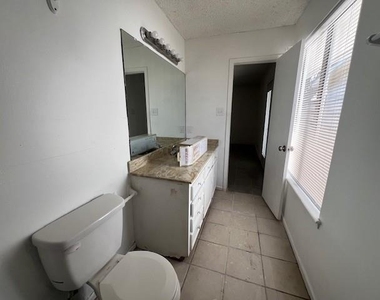4826 Stonecrest Court - Photo Thumbnail 10