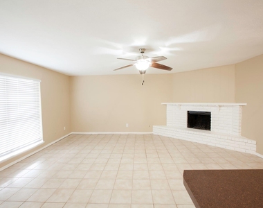 5308 Gates Drive - Photo Thumbnail 5