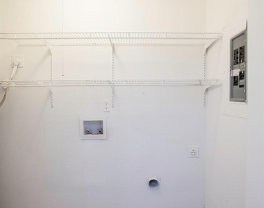5308 Gates Drive - Photo Thumbnail 12