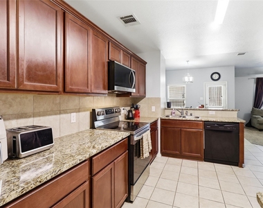 2380 Willard Way - Photo Thumbnail 13