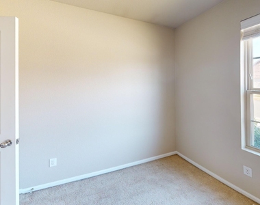6204 Painswick Drive - Photo Thumbnail 15