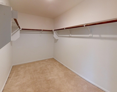 6204 Painswick Drive - Photo Thumbnail 20