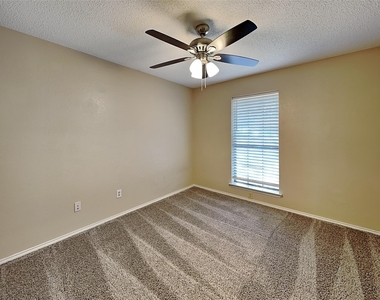1112 Colony Street - Photo Thumbnail 11