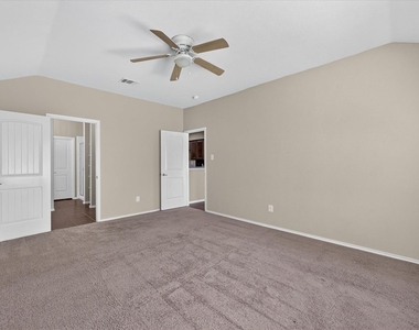 14911 Riverside Drive - Photo Thumbnail 12