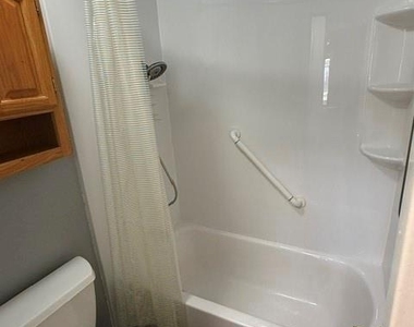2211 Placid Drive - Photo Thumbnail 9