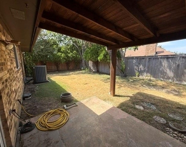 2211 Placid Drive - Photo Thumbnail 18