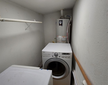 508 Acme Street - Photo Thumbnail 14