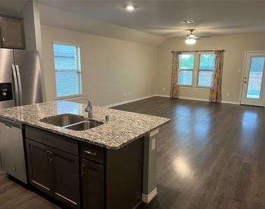 1007 Branding Iron Lane - Photo Thumbnail 3