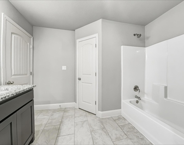 2816 Orchid Drive - Photo Thumbnail 9