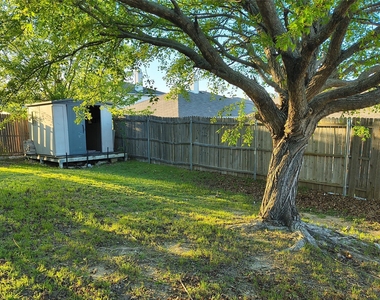 2524 Brinlee Branch Lane - Photo Thumbnail 7