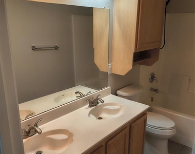 2524 Brinlee Branch Lane - Photo Thumbnail 11