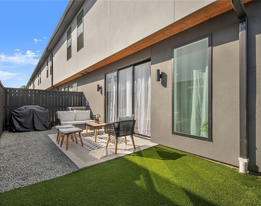 7336 Flyers Way - Photo Thumbnail 26