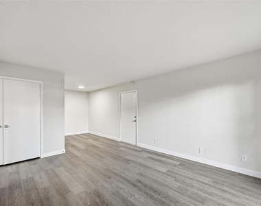 4859 Cedar Springs Road - Photo Thumbnail 13