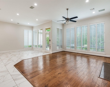 6526 Star Creek - Photo Thumbnail 4
