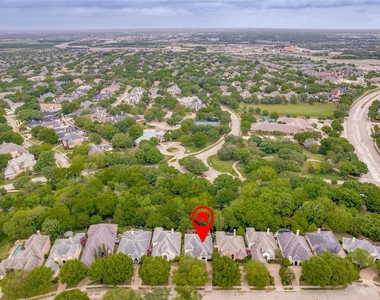 6526 Star Creek - Photo Thumbnail 25