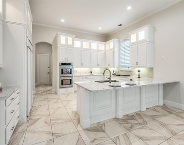 6526 Star Creek - Photo Thumbnail 9