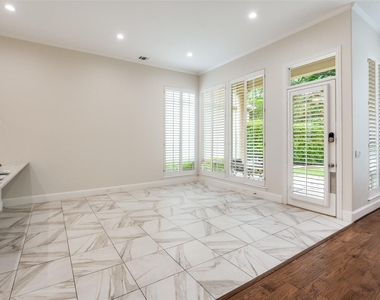 6526 Star Creek - Photo Thumbnail 8