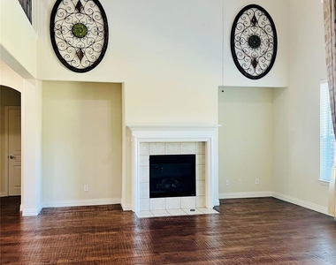 6165 Larkspur Lane - Photo Thumbnail 14