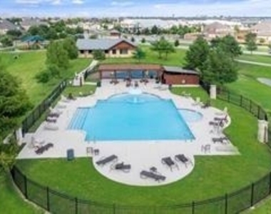 6165 Larkspur Lane - Photo Thumbnail 35