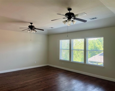 6165 Larkspur Lane - Photo Thumbnail 30