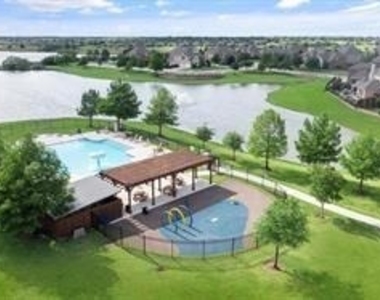 6165 Larkspur Lane - Photo Thumbnail 34