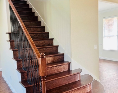 6165 Larkspur Lane - Photo Thumbnail 5