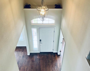 6165 Larkspur Lane - Photo Thumbnail 12