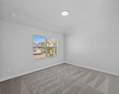 605 Wild Goose Lane - Photo Thumbnail 5