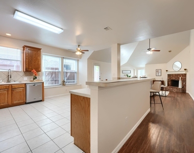 3912 Releigh Court - Photo Thumbnail 5