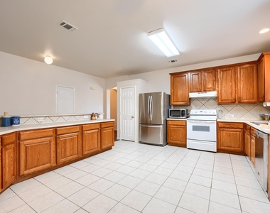 3912 Releigh Court - Photo Thumbnail 7