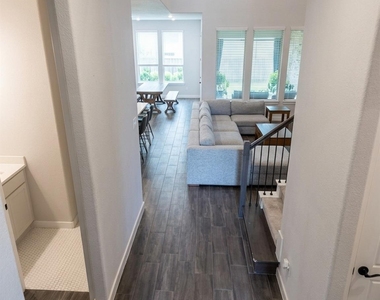 1708 Birch Street - Photo Thumbnail 1
