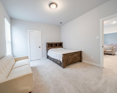 1708 Birch Street - Photo Thumbnail 22