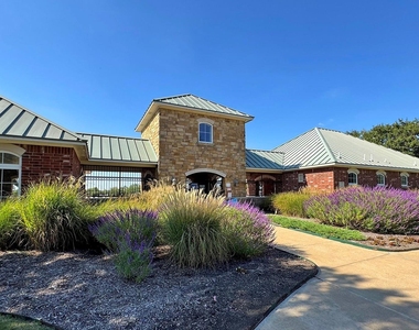 1113 Seguin Road - Photo Thumbnail 33