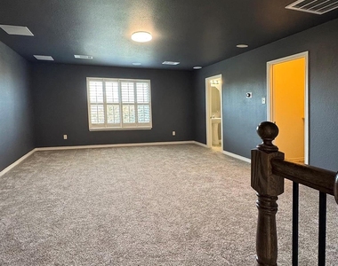 1113 Seguin Road - Photo Thumbnail 31