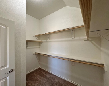 1113 Seguin Road - Photo Thumbnail 27