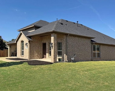 1113 Seguin Road - Photo Thumbnail 1