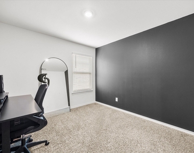 157 Silver Charm Lane - Photo Thumbnail 4