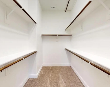 5205 Ambergate Lane - Photo Thumbnail 14