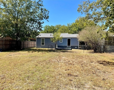 4003 4th Street - Photo Thumbnail 7