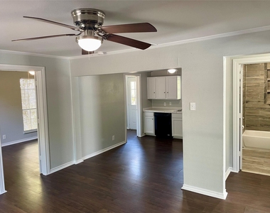 4003 4th Street - Photo Thumbnail 8