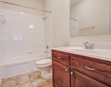 3102 Clearfork Trail - Photo Thumbnail 32