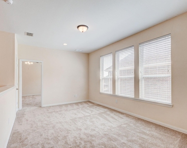 3102 Clearfork Trail - Photo Thumbnail 23