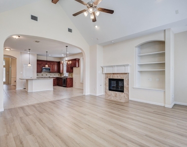 3102 Clearfork Trail - Photo Thumbnail 19