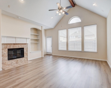 3102 Clearfork Trail - Photo Thumbnail 18