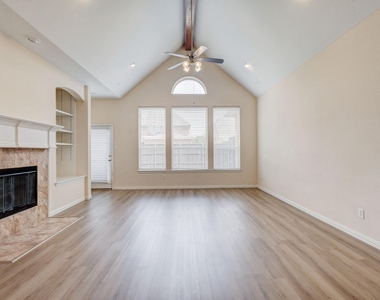 3102 Clearfork Trail - Photo Thumbnail 17