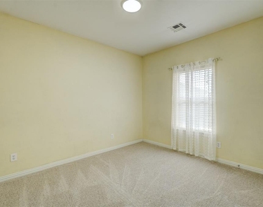 11016 Nw 104th Terrace - Photo Thumbnail 22