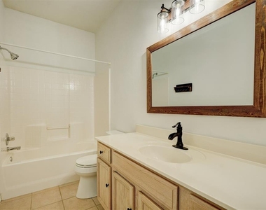 11016 Nw 104th Terrace - Photo Thumbnail 24