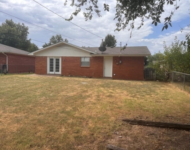 117 Ann Arbor Drive - Photo Thumbnail 9