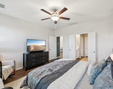 11600 Silver Queen Drive - Photo Thumbnail 24